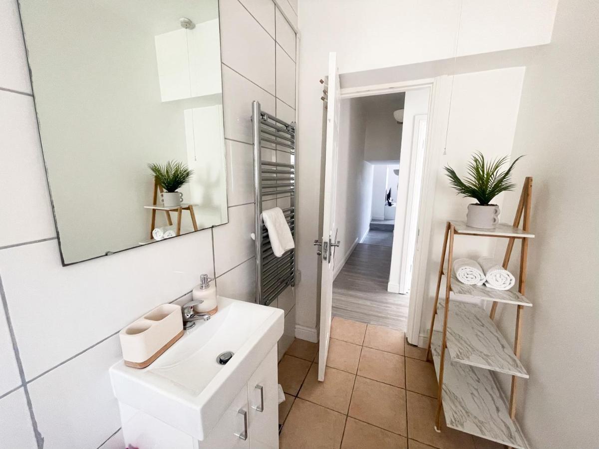 Brighton City Centre 2Br Apartment - Perfect For Contractors, Families & Groups - Free Parking & Walk To Beach Exterior foto